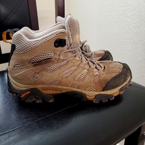 Ladies Merrell Hiking Boots